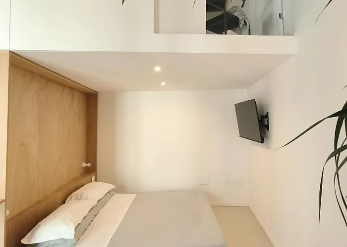 Garitta Dodici * Bari